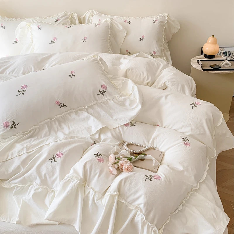 Luxus Bettwäsche Set – Besticktes Polyester – Verschiedene Grössen