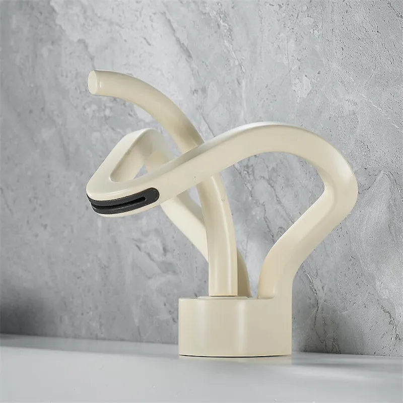 Badarmatur – Messing Design – Zeitlose Eleganz