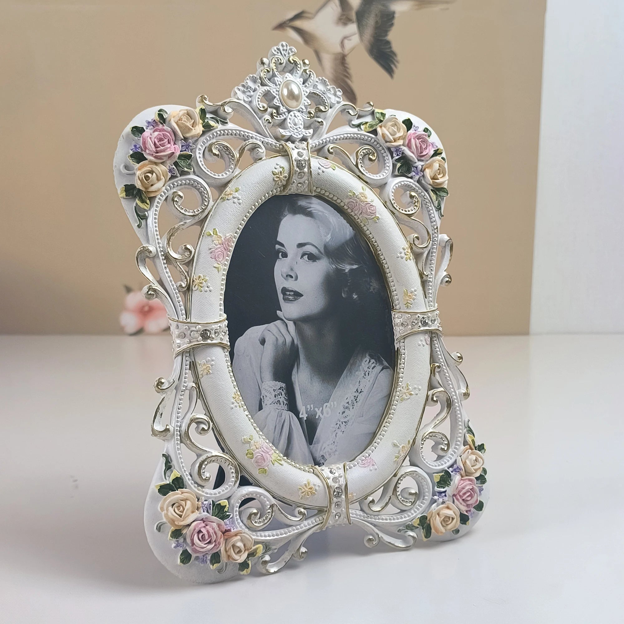 Vintage viktorianischer Resin-Fotorahmen – Klassischer runder Stil