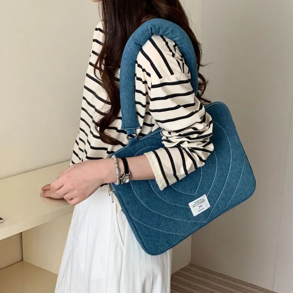 Laptoptasche – Denim-Stickerei – Stossfest