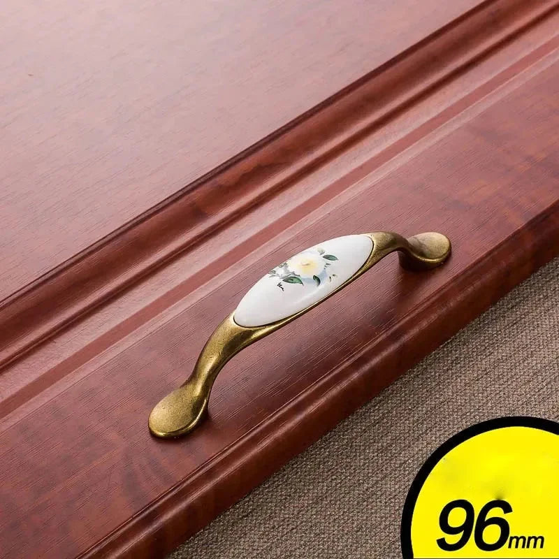 Keramik Schrankgriff – Vintage Design – 96mm