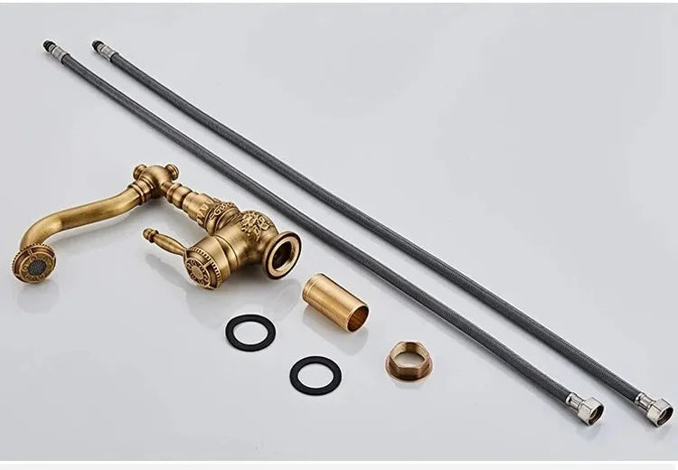 Antiker Wasserhahn – Messing Klassisch – Heiss & Kalt