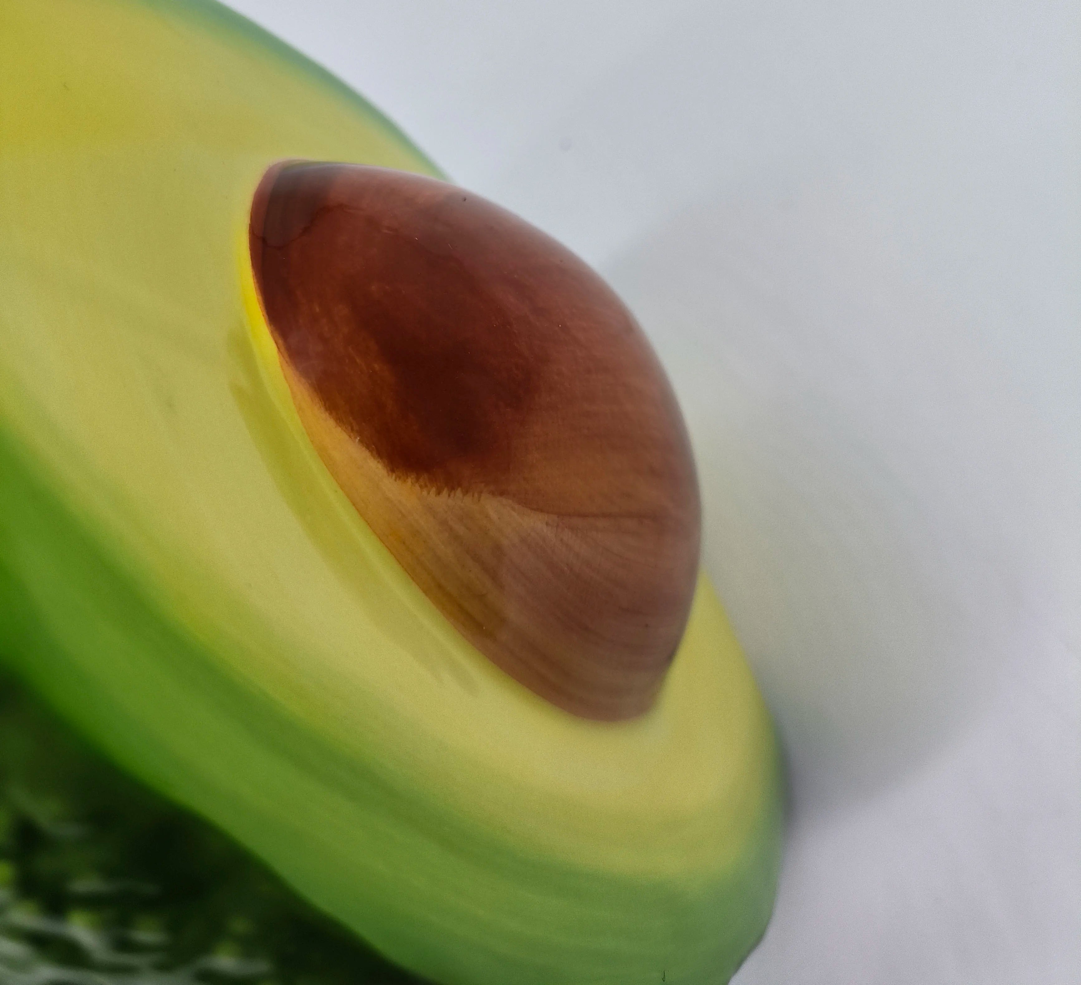 Avocado Vase – Modernes Keramikdesign – Tischdeko