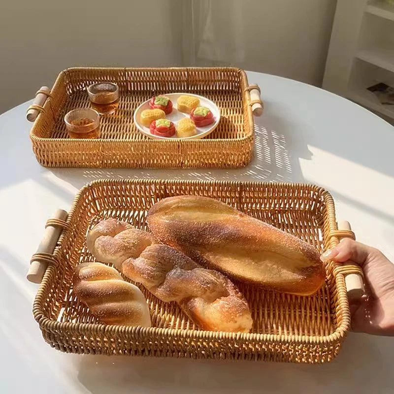 Runder Rattan Korb – Rustikales Design mit Holzgriff