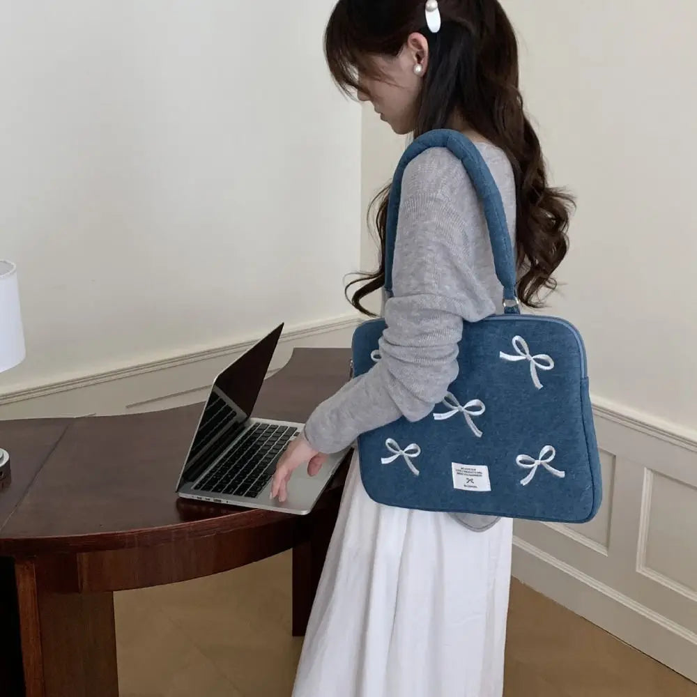 Laptop-Tasche Denim – Bestickt, 13.3-16.1 Zoll
