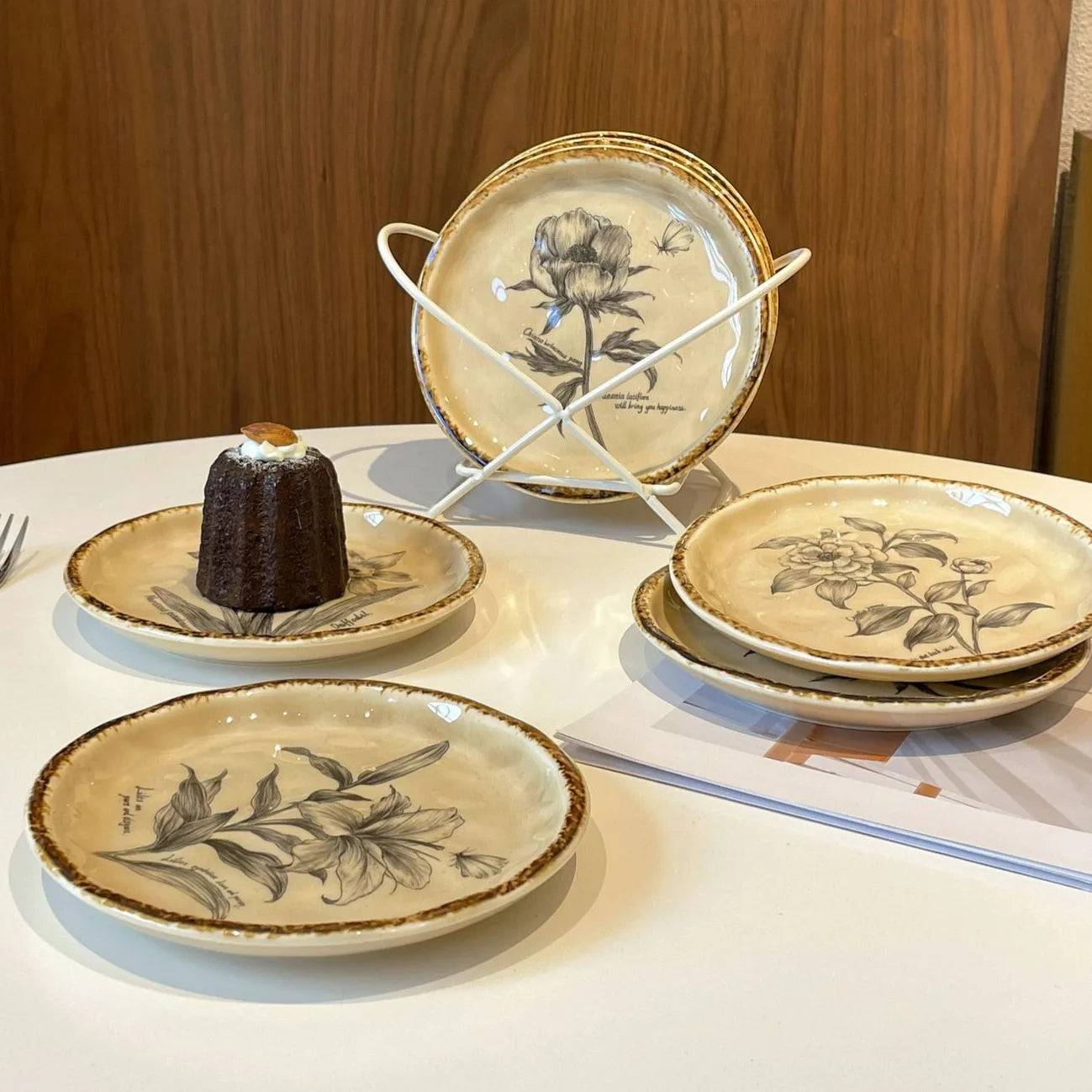 Vintageteller Keramik – Florales Design – 6 Zoll