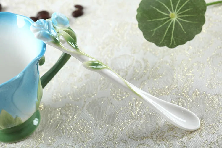 Bunte Keramiktasse – Emaille-Blume Camellia – 101-200ml