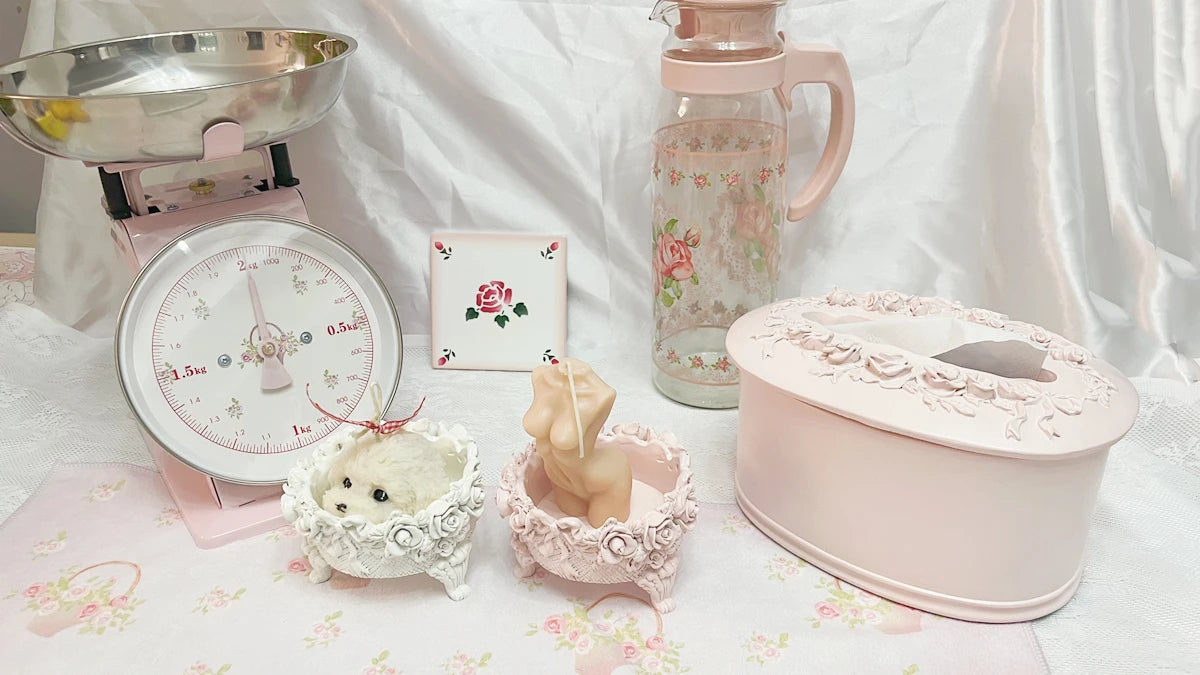 Rosa Kerzenhalter mit Schleife – Modernes Design – Wohnbereich