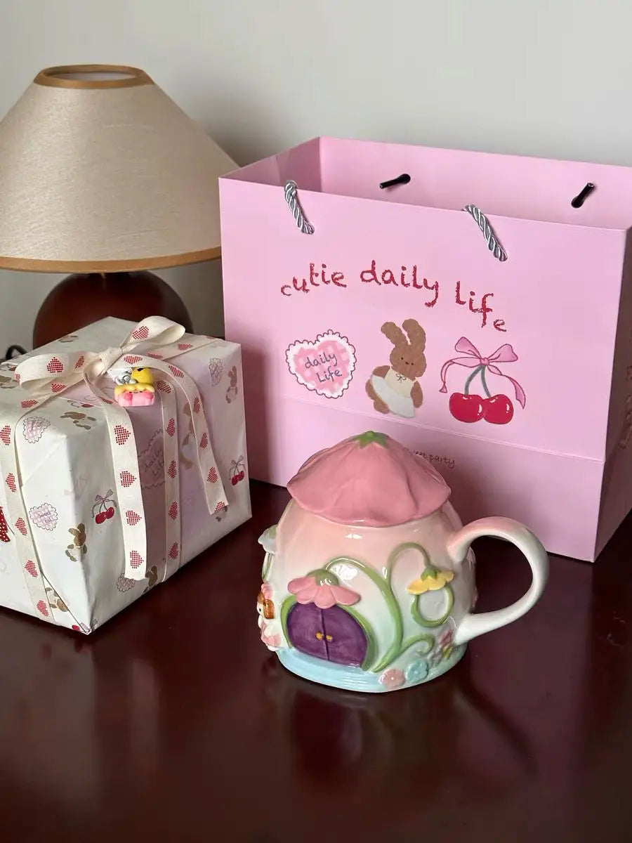 Niedliches Mädchen Keramiktasse – Handgemacht Bone China mit Deckel