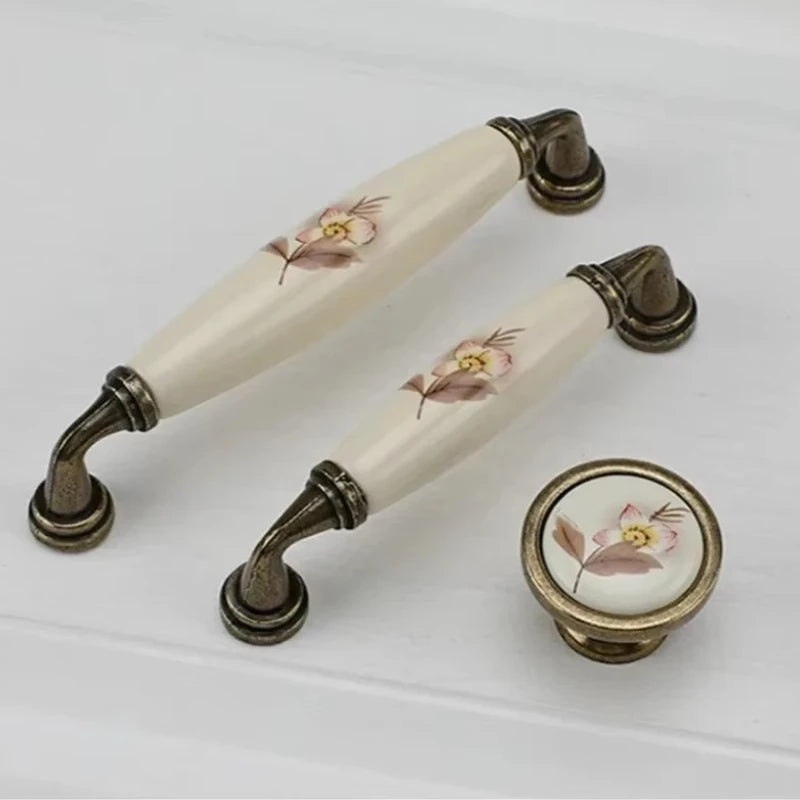 Vintage Keramik Möbelknopf – Ländlicher Stil