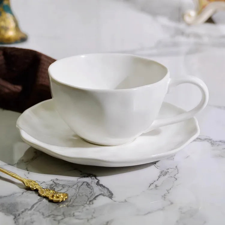 Europäisches Gold-Keramik-Kaffeeset – Elegantes Design 200ml