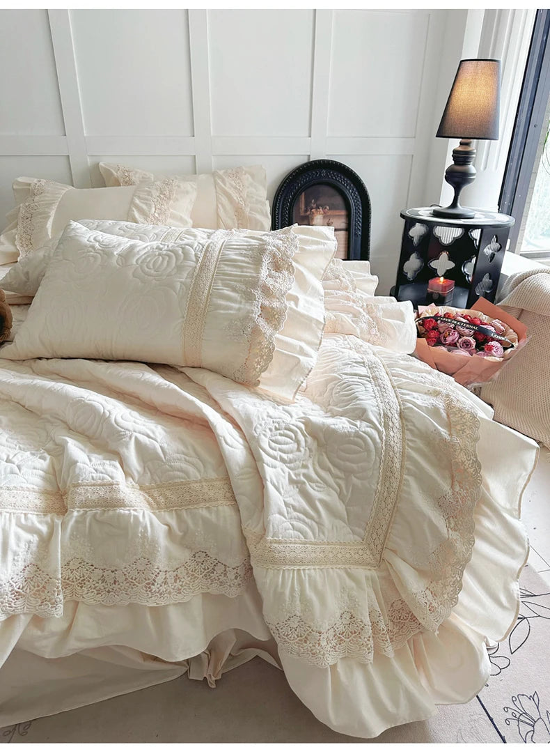 Gesteppte Bettdecke Set – Vintage Spitze Baumwolle – Verschiedene Grössen