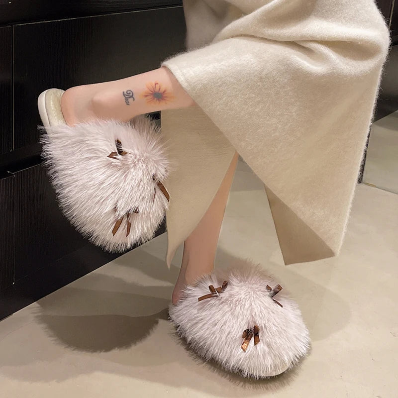 Flauschige Pelzhausschuhe – Komfort Zuhause