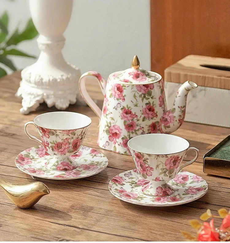 Kaffeetassenset – Handbemaltes Feinporzellan – Elegantes 200ml Design