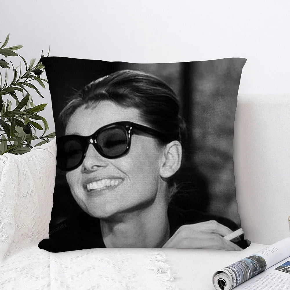 Audrey Hepburn Kissenbezug – Plüsch Polyester – 45x45cm