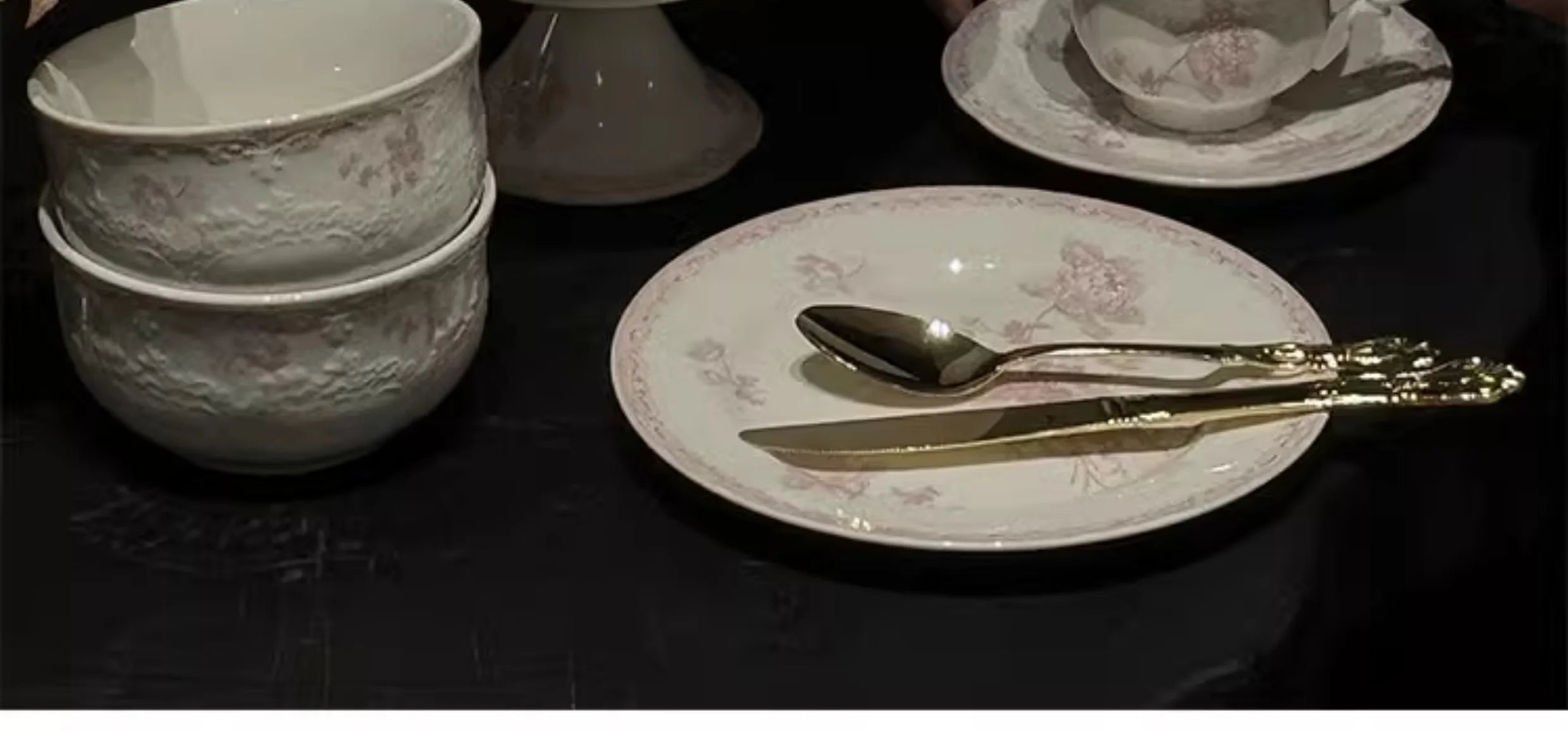 Französisches Keramiktablett – Elegante Esszimmerdeko