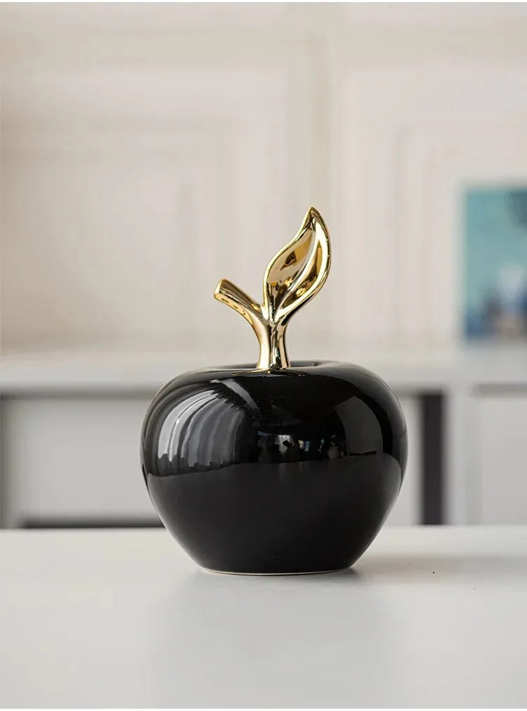 Keramik-Apfelskulptur in Weiss im modernen Stil, ideal für Zuhause