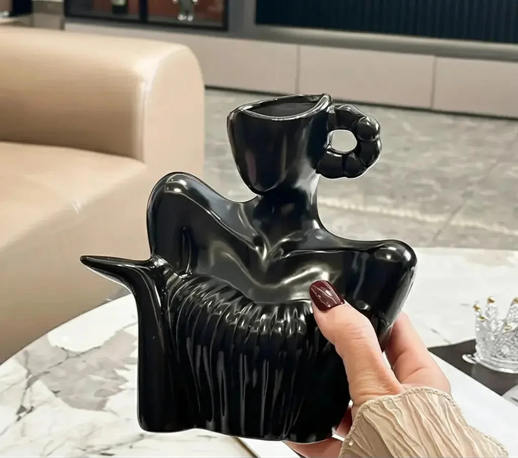 Keramikvase - Moderne Kunstgöttin - Wohnzimmer