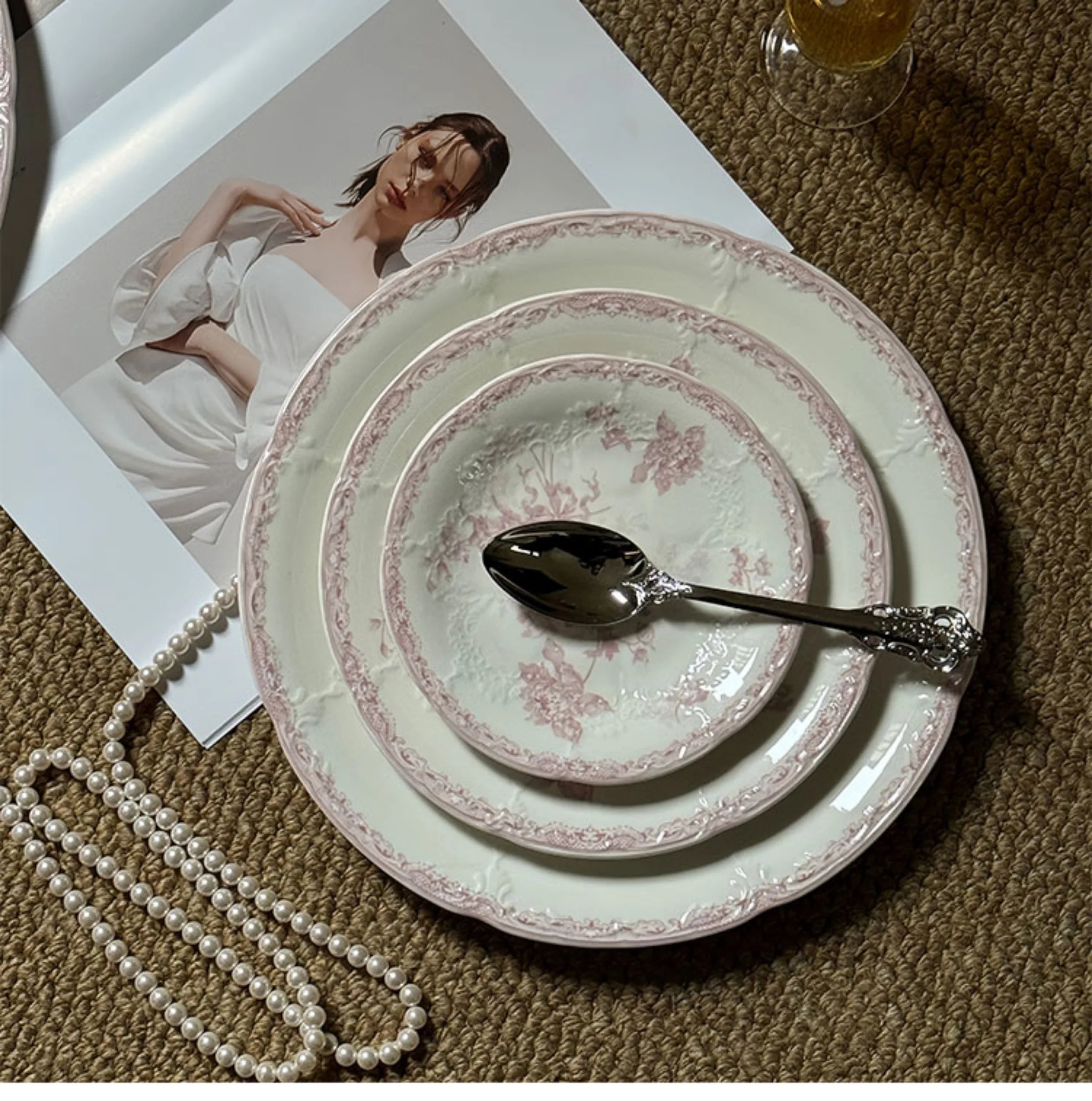 Französisches Keramiktablett – Elegante Esszimmerdeko