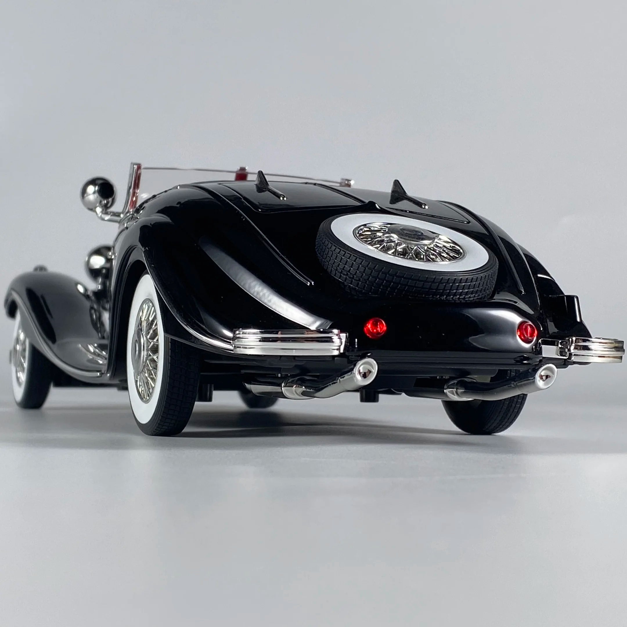 Klassischer Auto Modell – Metall 1:18 Benz 500K 1936