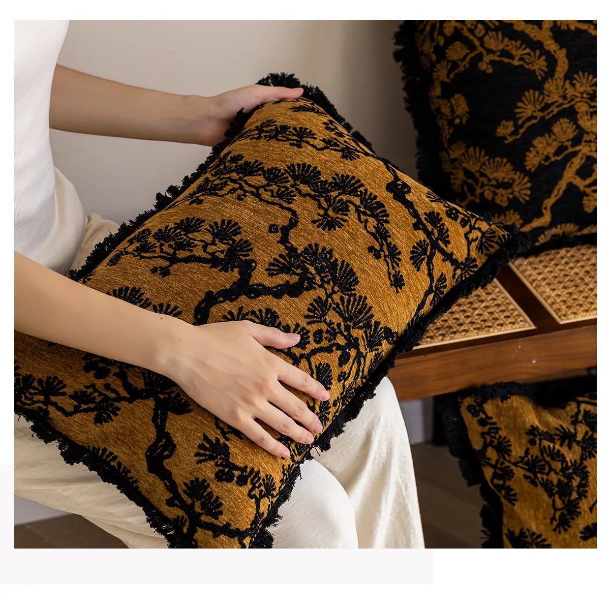 Chinesische Klassische Kissenbezüge – Besticktes Blumenmuster – 45x45cm / 30x50cm