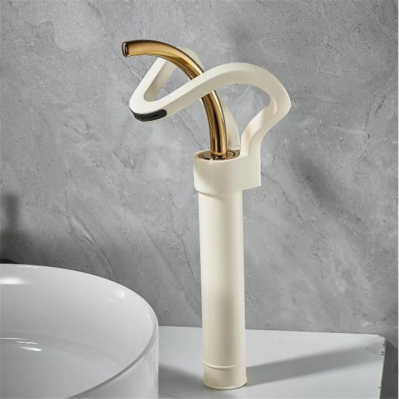 Badarmatur – Messing Design – Zeitlose Eleganz