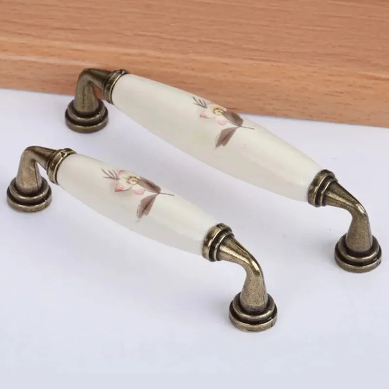 Vintage Keramik Möbelknopf – Ländlicher Stil