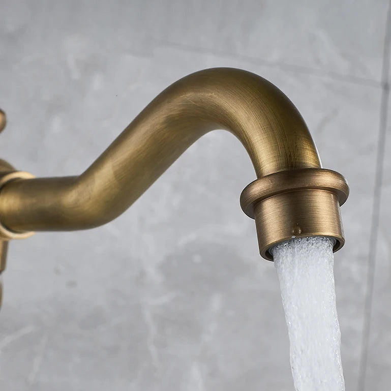 Antik Messing Waschbeckenarmatur – Vintage Deckmontage