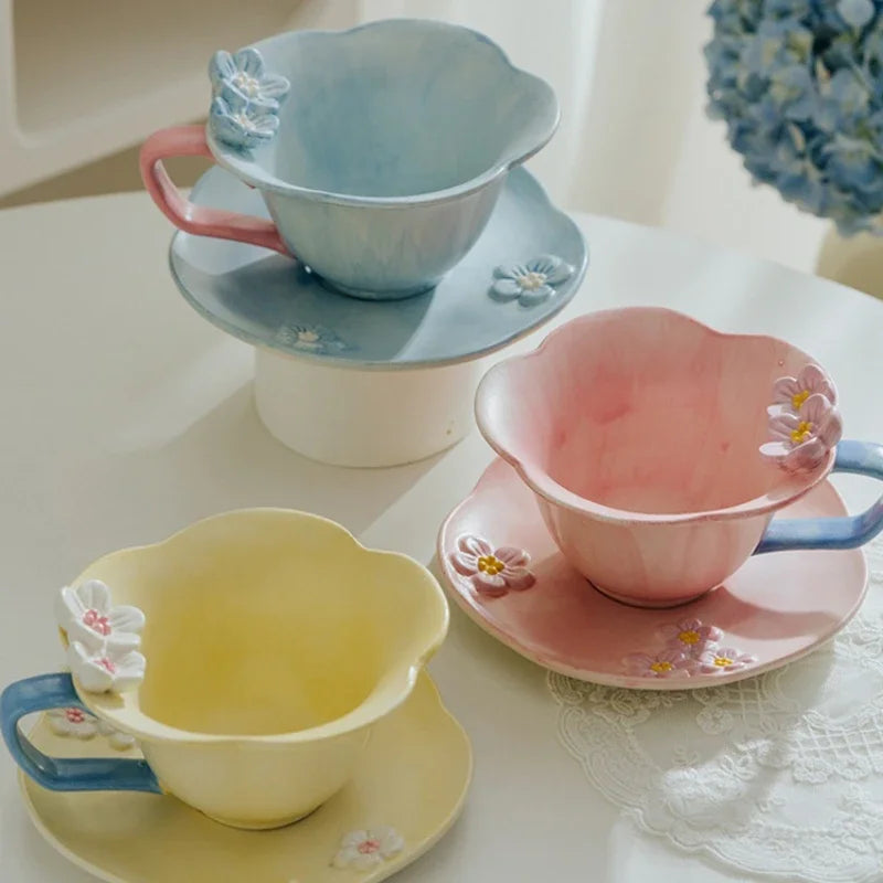 Nordische Keramik-Kaffeetasse – Handgefertigt, Bürostil