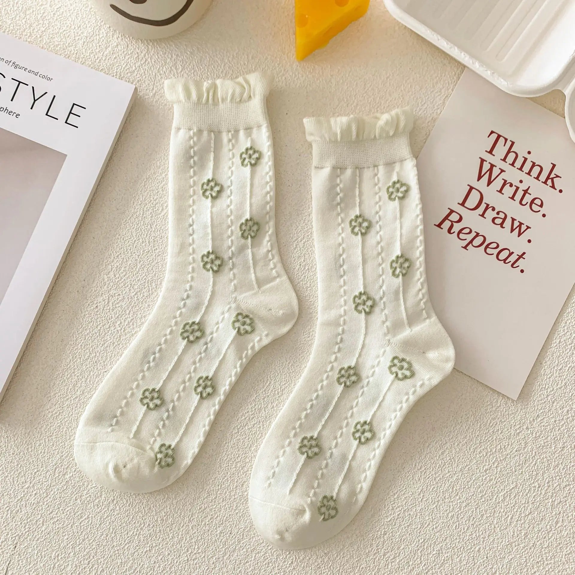 Blumenmuster Socken – Weiches atmungsaktives Set