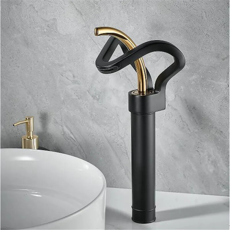 Badarmatur – Messing Design – Zeitlose Eleganz