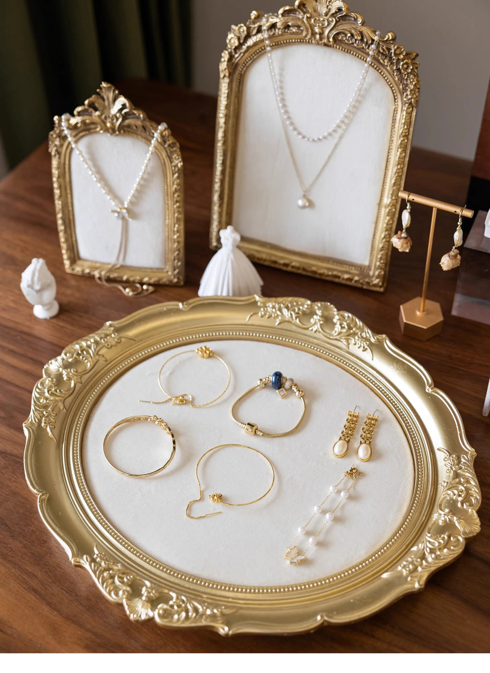 Schmuck Display – Vintage Samt – Halsketten Vitrine