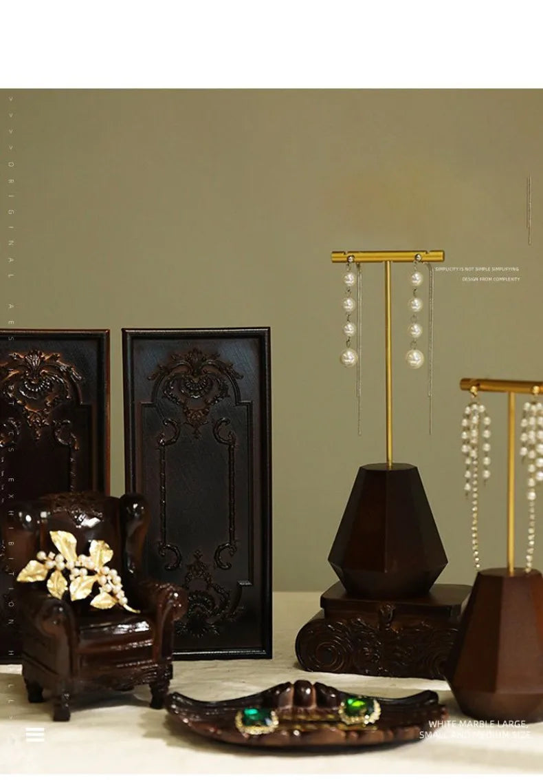 Schmuckständer – Retro Gips Design – 27 cm Höhe