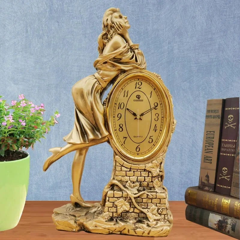 Quarztischuhr – Antikes Metall-Design