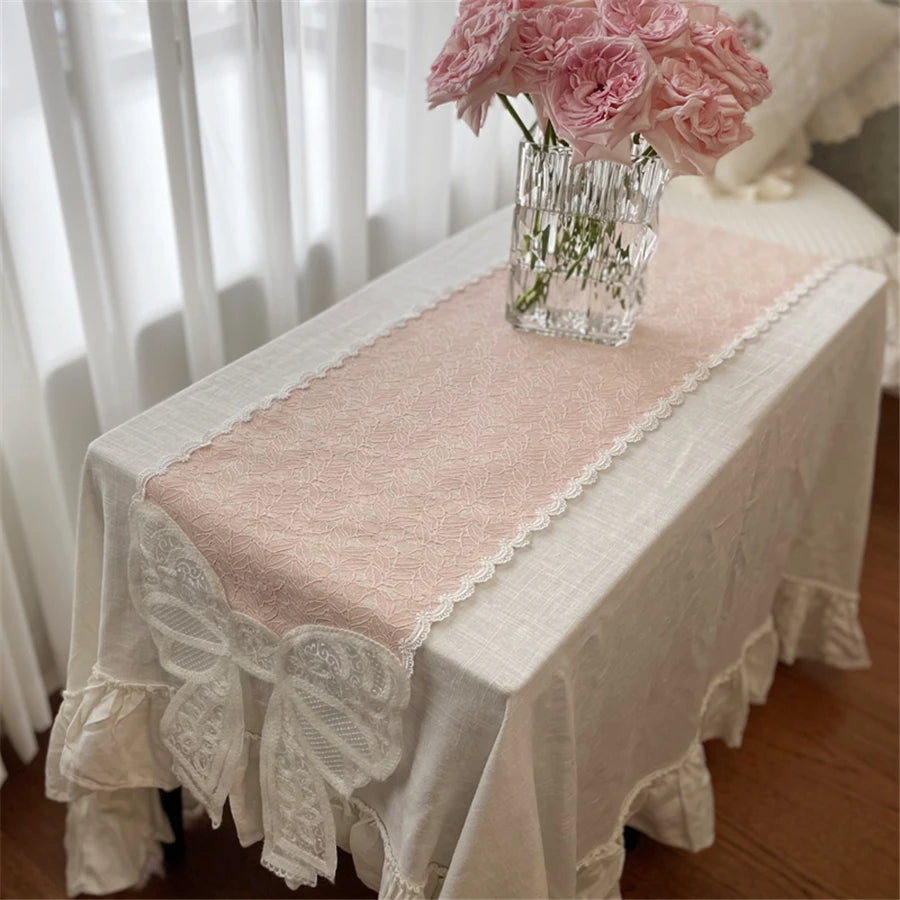 Elegante Spitzen-Tischläufer – Französisches Design – 30x190cm