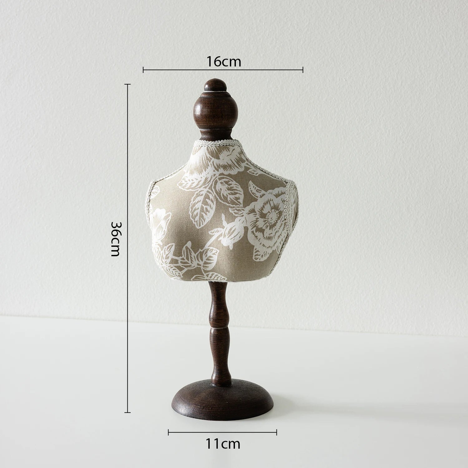 Holz Schmuckständer – Klassisches Portraitmodell