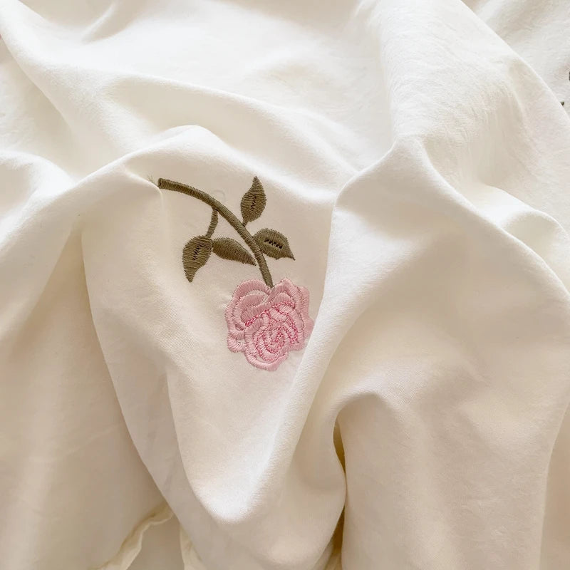Luxus Bettwäsche Set – Besticktes Polyester – Verschiedene Grössen