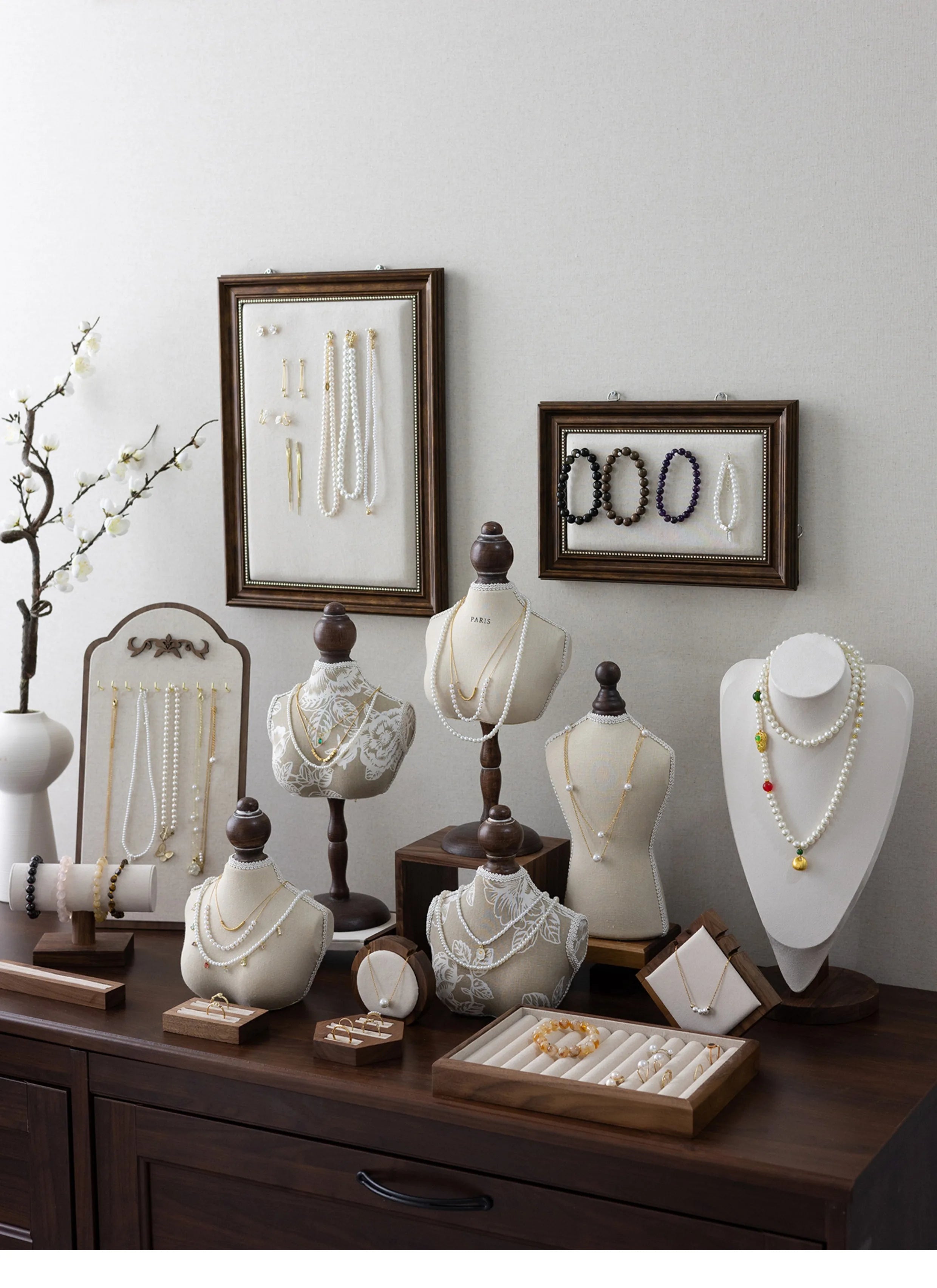 Holz Schmuckständer – Klassisches Portraitmodell