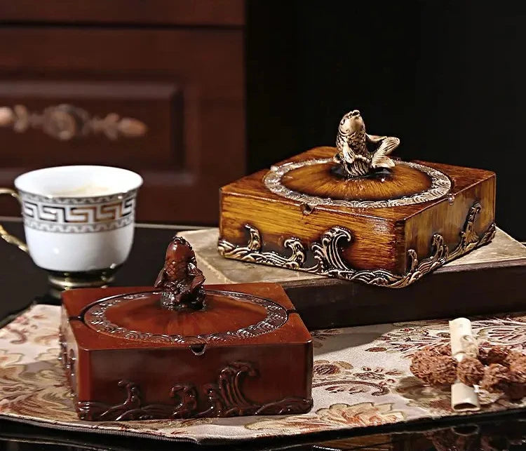 quadratischer Aschenbecher aus Harz im chinesischen Stil mit Deckel