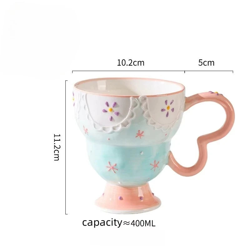 Niedliche Keramiktasse – Handbemaltes Relief – 400ml