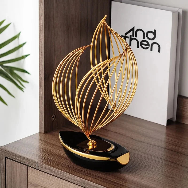 Moderne abstrakte Skulptur aus Keramik und Metall, Farbe: Gruen, Groesse: 29x17x9 cm