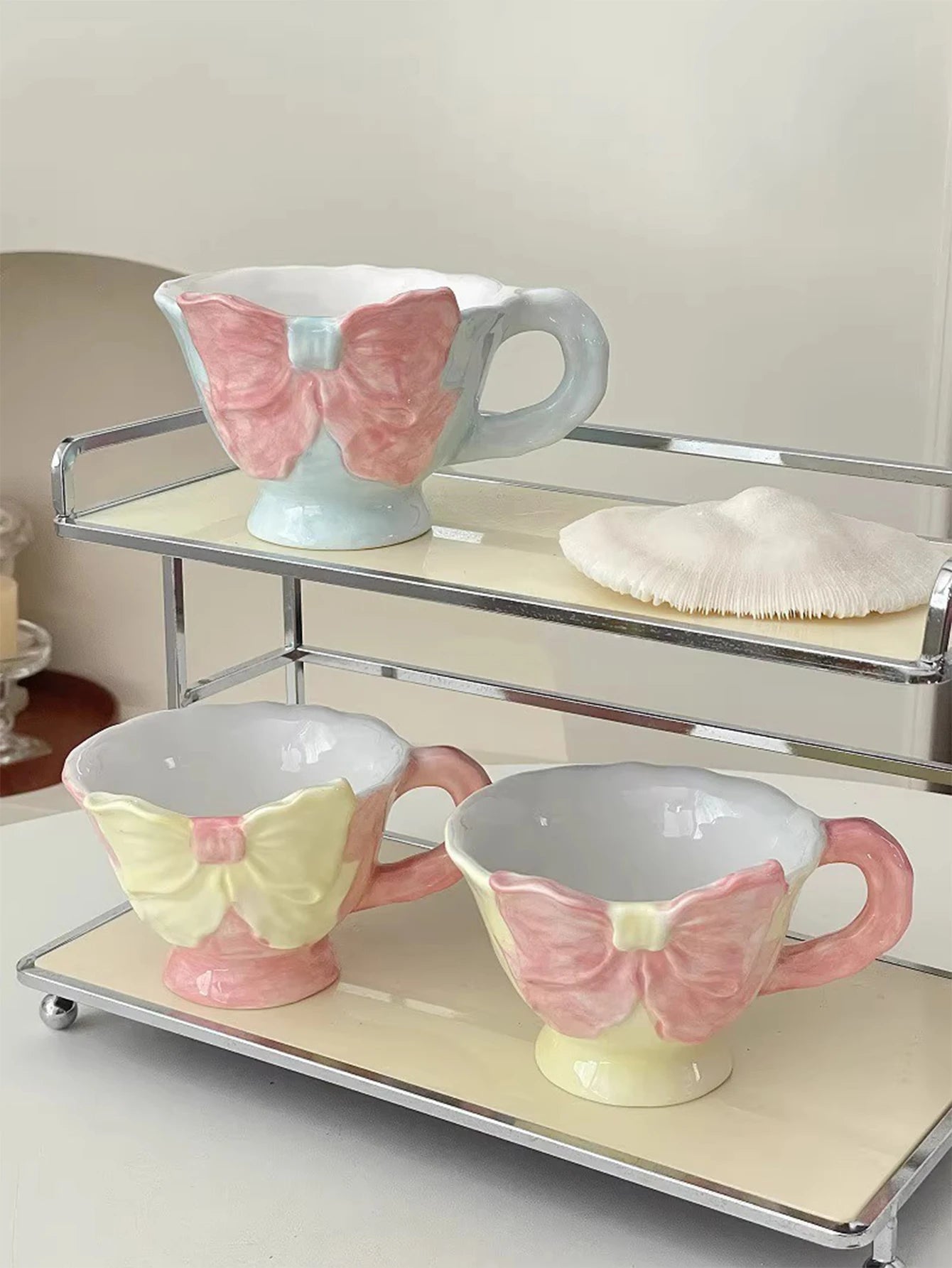 Keramik Kaffeetasse – Handbemaltes Schleifen-Design – 180ml