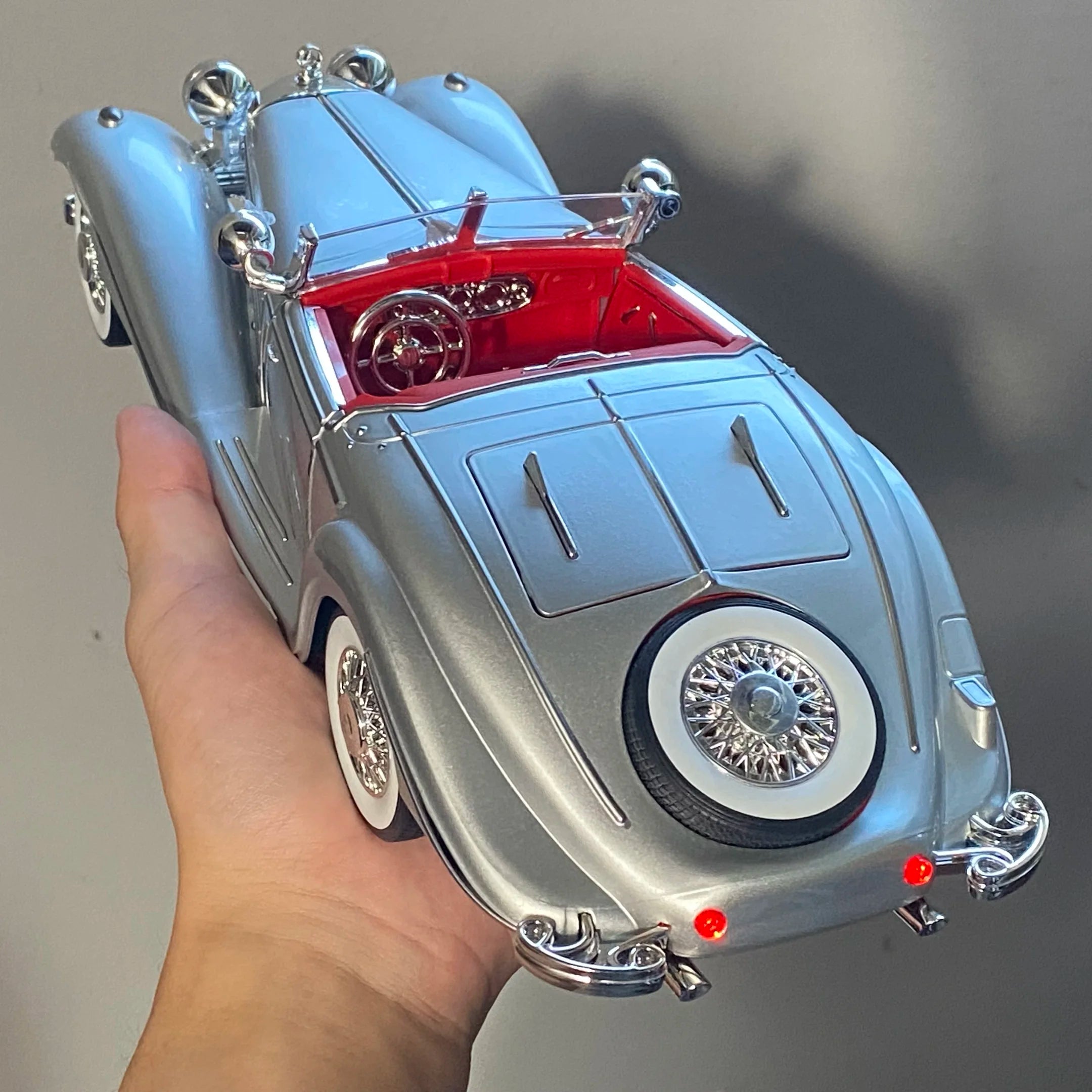 Klassischer Auto Modell – Metall 1:18 Benz 500K 1936