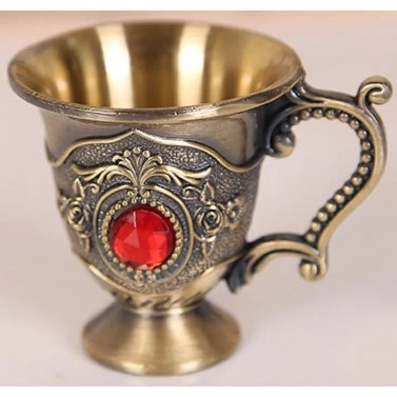 Europäisches Weinset – Vintage-Legierungsdesign – Wohnzimmer