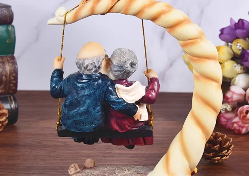 Moderne Resin-Statue – Grosseltern Edition