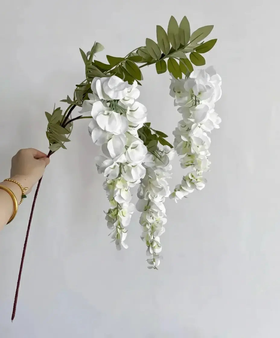 Wisteria Blumenranke – Seidenfloristik – 108cm Länge, Innenbereich