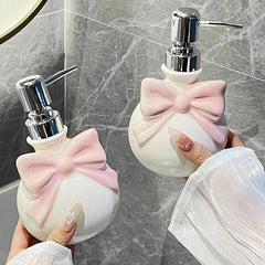 Spender im Bogen-Stil – Keramik-Design – Badezimmer