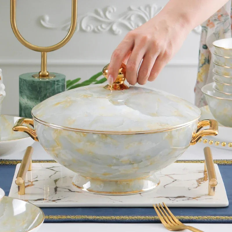 Luxus Porzellansuppentopf - Hofstil mit Goldrand
