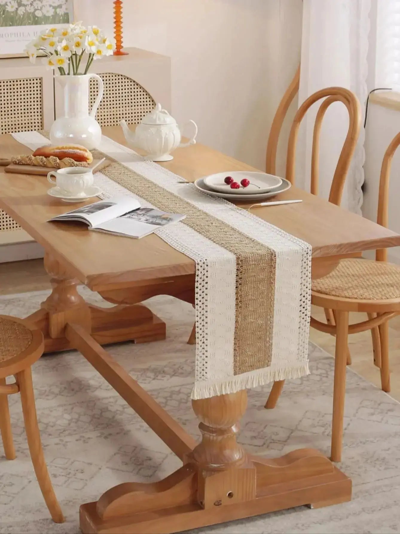 Tischläufer – Boho-Design aus Leinen – Grössenvarianten
