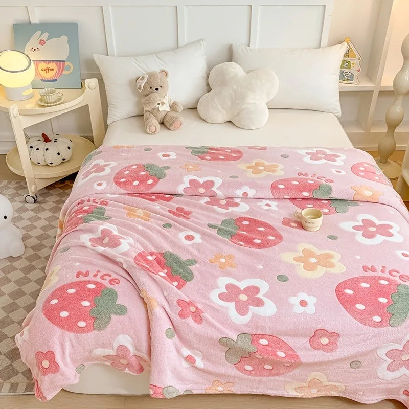 Floral Flanelldecke – Modernes Erdbeerdesign – Ganzjahreskomfort